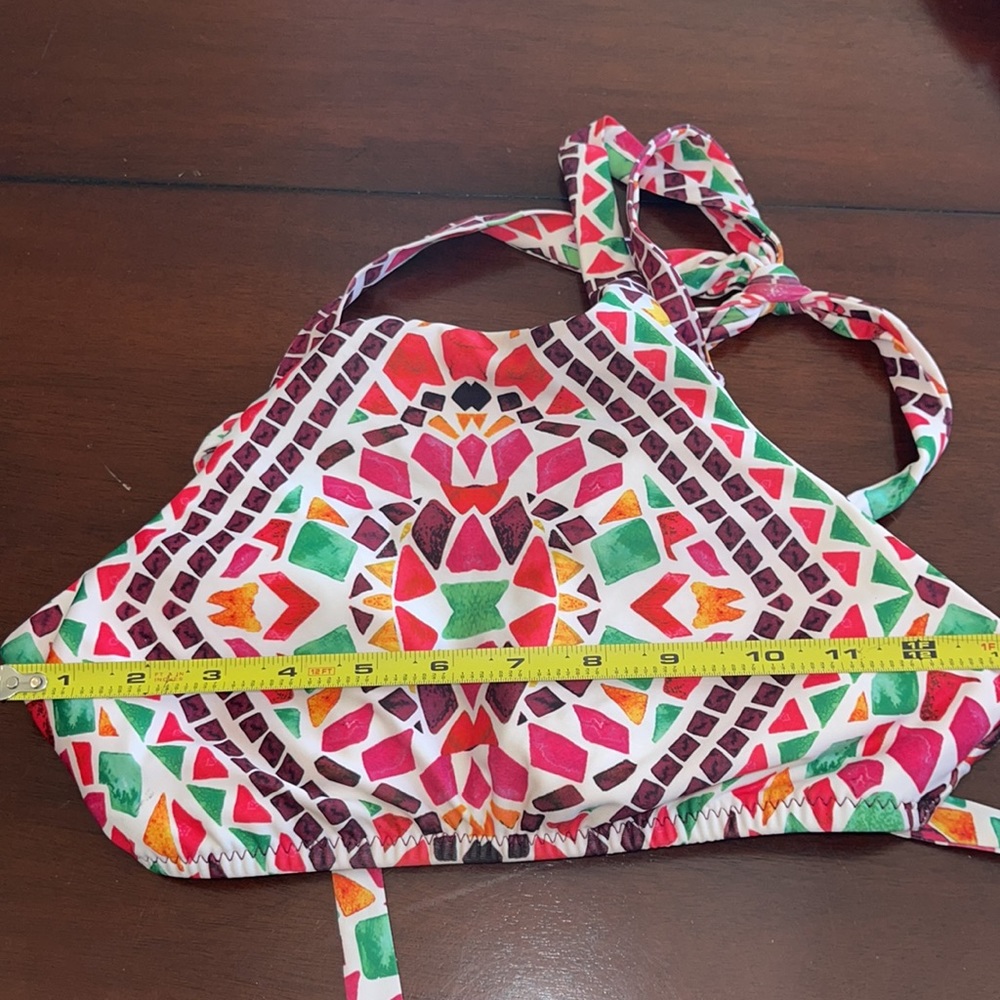 Becca Colorful Swim Top Medium - Picture 7 of 10
